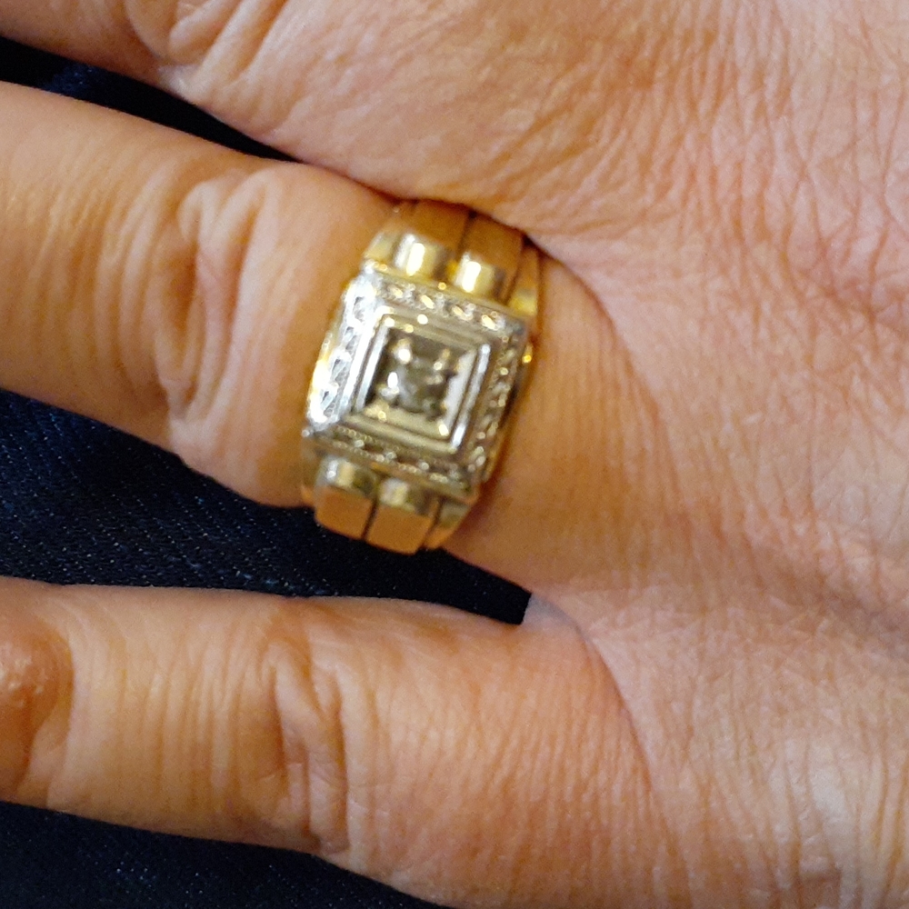 14k solid 2tone gold diamond wedding ring 8.25 (7g) scrap or wear gender neutral